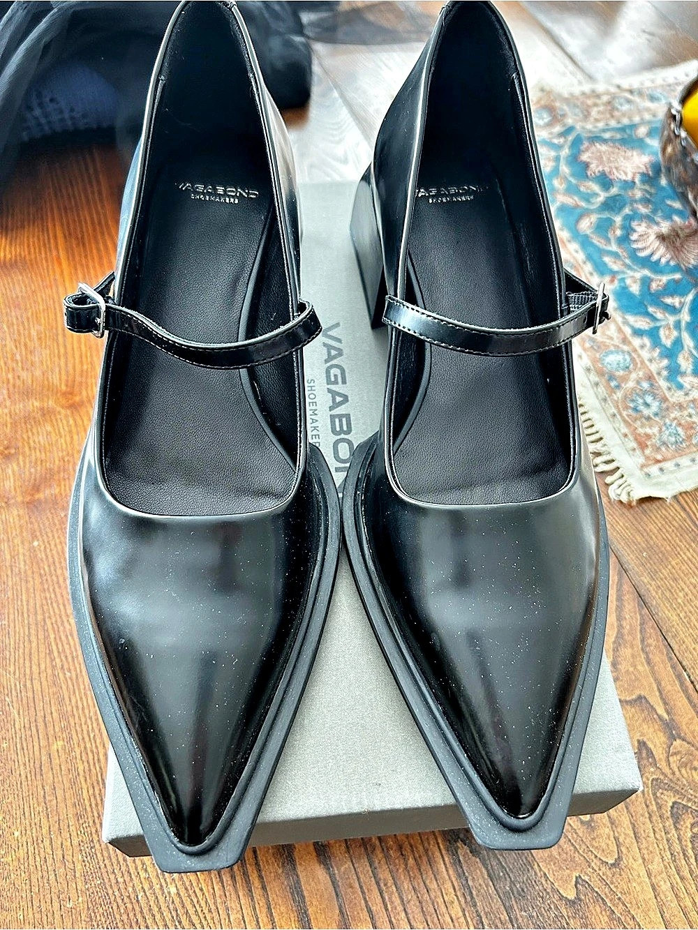 Vagabond Vivian Pointed-Toe Mary Jane Heels in Black EU 40